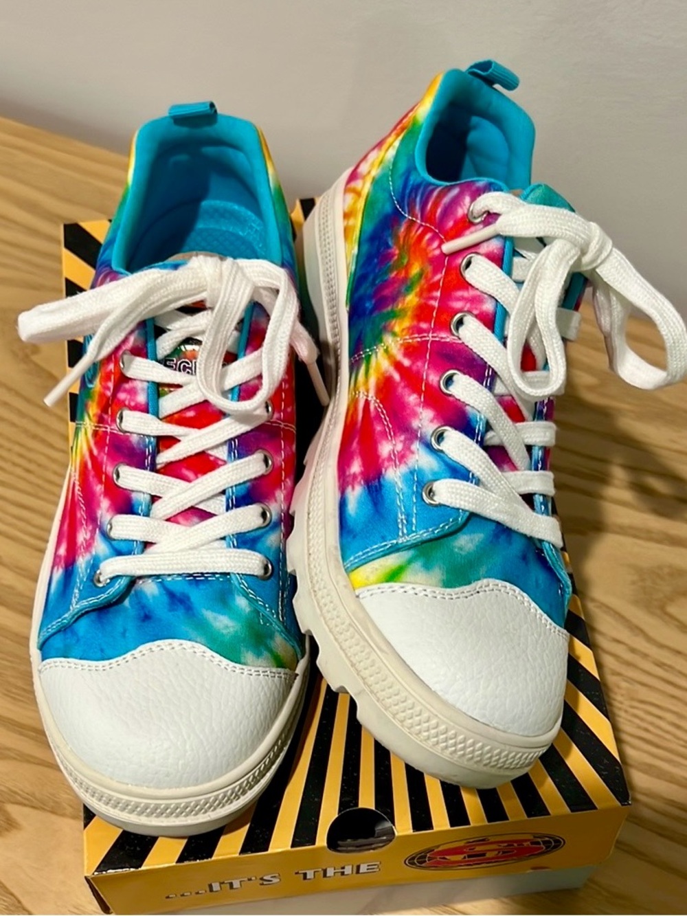 Skechers Women's Tie-Dye Low Top Sneakers - Tye Dye